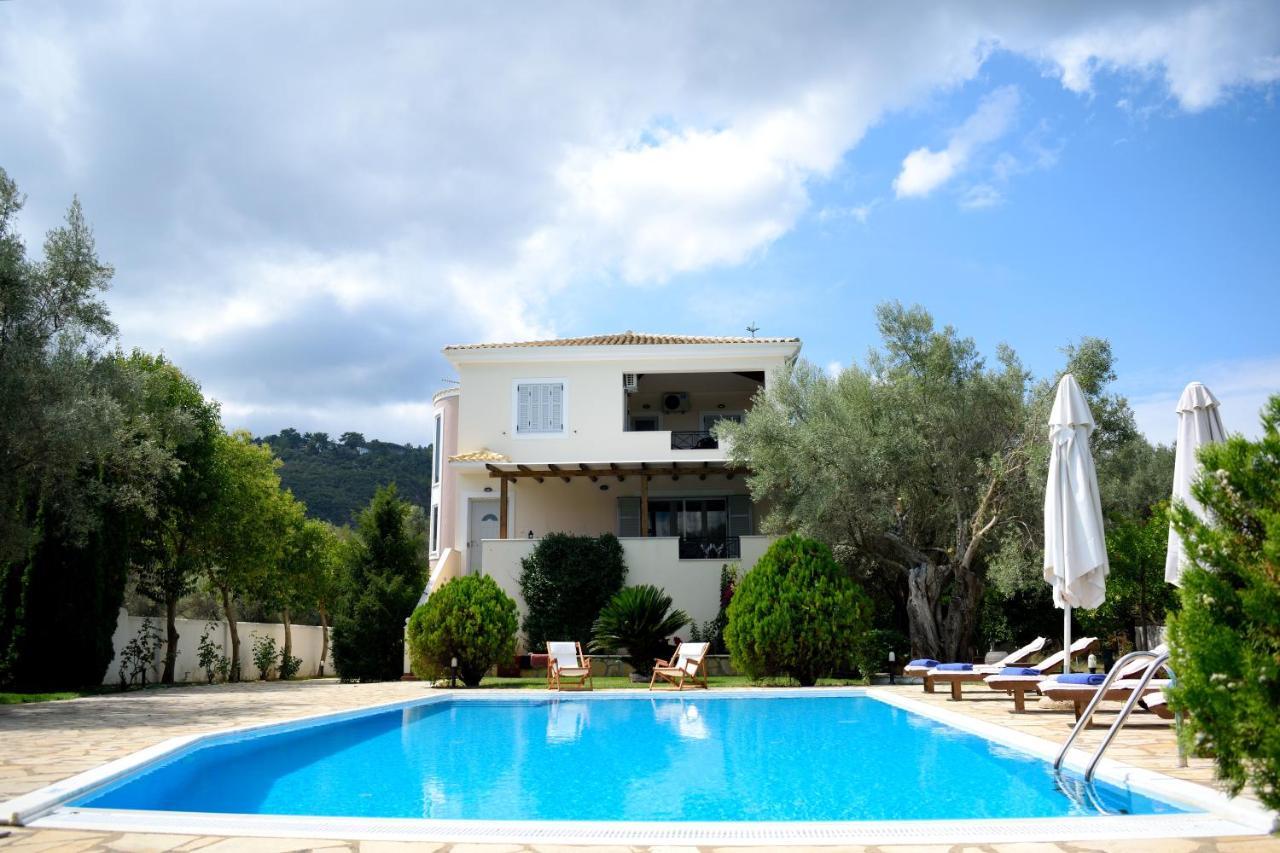 Villa Dioni Lefkada City ภายนอก รูปภาพ