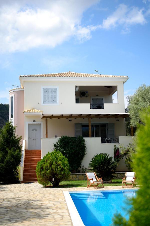 Villa Dioni Lefkada City ภายนอก รูปภาพ